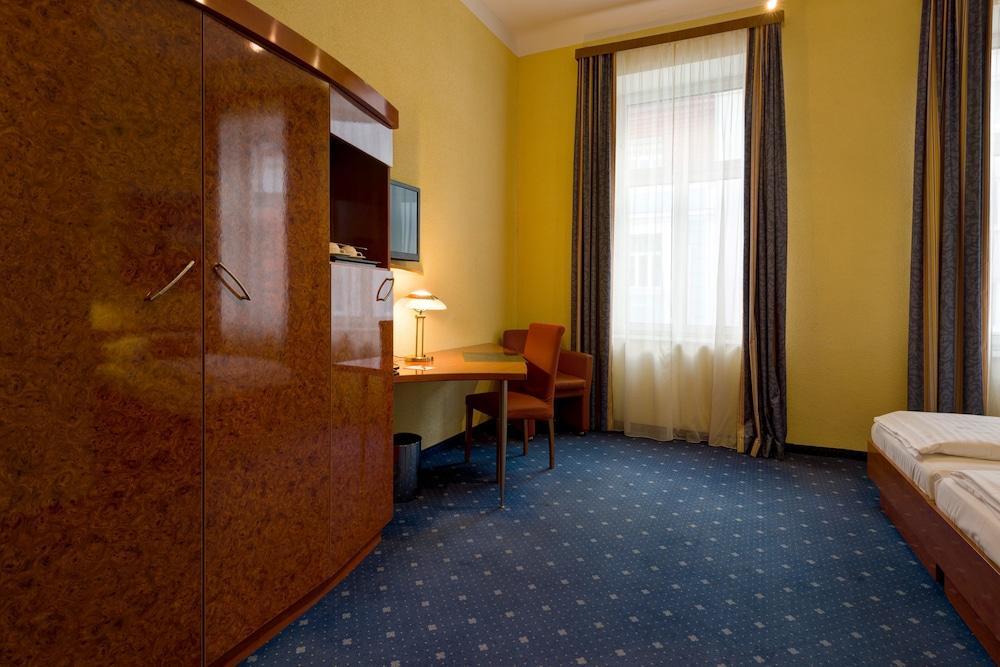 Hotel Nestroy Wien Экстерьер фото